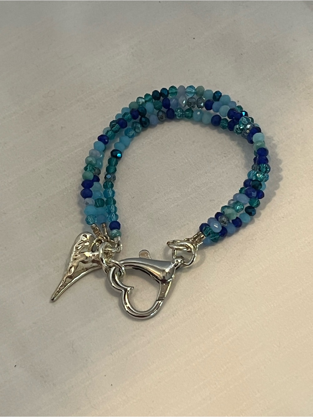 Crystal Blue Bracelet - Picture 2 of 4